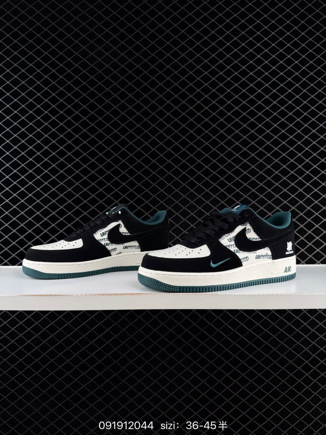 UNDEFEATED x Nike Air Force 1